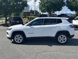 New 2025 Jeep Compass Latitude image 2