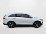 Used 2018 Kia Sorento EX image 4