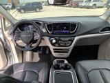 Certified 2023 Chrysler Pacifica Touring-L image 6