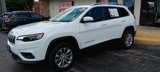 Used 2019 Jeep Cherokee Latitude w/ Cold Weather Group image 3