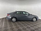 Used 2023 Hyundai Elantra SE w/ Preferred Accessory Package image 5