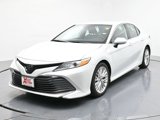 Used 2020 Toyota Camry XLE image 2