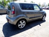 Used 2010 Kia Soul ! image 6