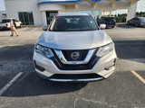 Used 2018 Nissan Rogue S image 2