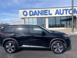 Used 2023 Nissan Rogue SL w/ SL Premium Package image 2