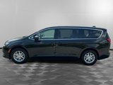 Used 2023 Chrysler Voyager LX image 4