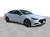 Used 2023 Hyundai Sonata SEL Plus image 2