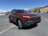 Used 2017 Jeep Cherokee Trailhawk image 3