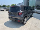 Used 2018 Jeep Renegade Latitude w/ Cold Weather Group image 5