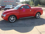 Used 2004 Chevrolet SSR w/ Preferred Equipment Group image 2