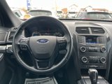Used 2018 Ford Explorer XLT image 2