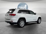 Used 2021 Jeep Grand Cherokee Laredo image 3