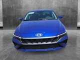 New 2025 Hyundai Elantra SE image 3