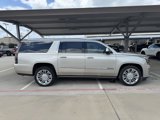 Used 2015 Cadillac Escalade ESV Platinum image 4