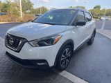Used 2018 Nissan Kicks SR image 3