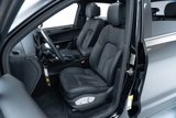 Certified 2019 Porsche Macan image 5