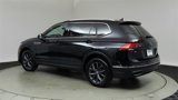 Used 2023 Volkswagen Tiguan SE image 5