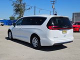 Used 2023 Chrysler Pacifica Touring-L image 5