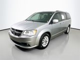 Used 2019 Dodge Grand Caravan SXT w/ Driver Convenience Group image 3