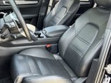 Certified 2022 Porsche Cayenne Platinum Edition image 5