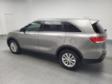 Used 2018 Kia Sorento LX image 3