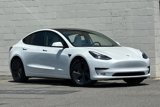 Used 2023 Tesla Model 3 Standard Range image 2