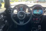 Used 2022 MINI Cooper 2-Door Hardtop w/ Premium Package image 5
