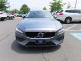 Used 2021 Volvo S60 T5 Momentum image 2