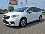 Certified 2023 Chrysler Pacifica Touring-L image 3