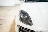 Used 2020 Porsche Macan Turbo image 4