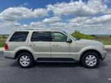 Used 2003 Lincoln Aviator AWD image 2