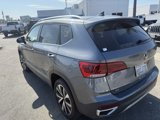 Used 2022 Volkswagen Taos SE image 4