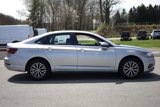 Used 2021 Volkswagen Jetta SE w/ SE Cold Weather Package image 2