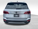 Certified 2022 Volkswagen Taos SE w/ Panoramic Sunroof Package image 5