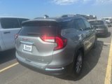 New 2024 GMC Terrain SLT w/ Infotainment Package II image 2