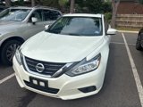 Used 2016 Nissan Altima 2.5 SV w/ Convenience Package image 3