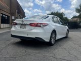 Used 2018 Toyota Camry LE image 2