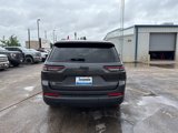 Used 2023 Jeep Grand Cherokee L Laredo image 4