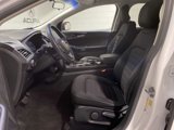 Used 2016 Ford Edge SE image 2