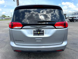 Used 2018 Chrysler Pacifica Touring-L w/ Premium Audio Group image 6