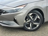 Certified 2022 Hyundai Elantra SEL w/ Convenience + Premium Package image 3
