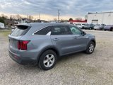 Used 2023 Kia Sorento LX image 3
