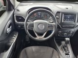 Used 2019 Jeep Cherokee Latitude w/ Cold Weather Group image 3