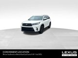 Used 2019 Toyota Highlander SE image 2