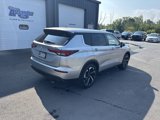 Used 2022 Mitsubishi Outlander ES image 3