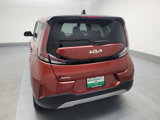 Used 2023 Kia Soul LX w/ LX Technology Package image 6