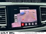 Used 2022 Chrysler Pacifica Touring-L w/ Uconnect Theater Family Group image 4