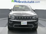 Used 2017 Jeep Grand Cherokee Limited w/ Luxury Group II image 3
