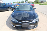 Used 2015 Chrysler 200 Limited w/ Convenience Group image 2
