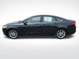 Used 2017 Ford Fusion SE w/ Fusion SE Technology Package image 3